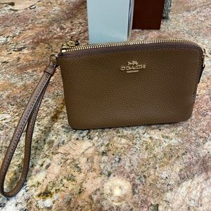 NEW Brown COACH wristlet